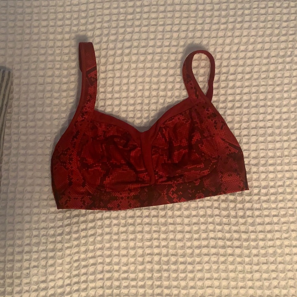 Lululemon Tata Tamer Sports Bra 36DD